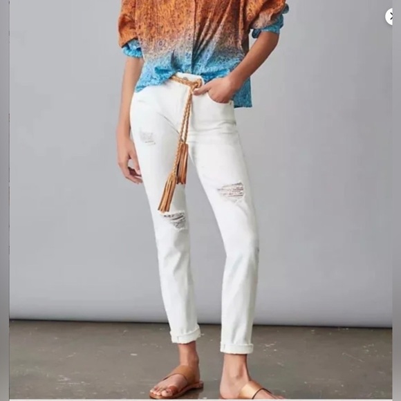 Anthropologie Pilcro Mid-Rise Slim Boyfriend Jeans Distressed White Women’s 28 - Picture 1 of 6
